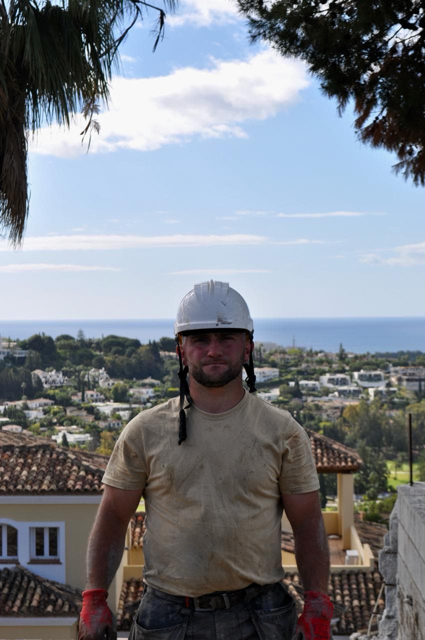 Ruslan Horbachev, Foreman at Structonix